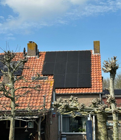 11 Zonnepanelen in ‘s-Heerenhoek