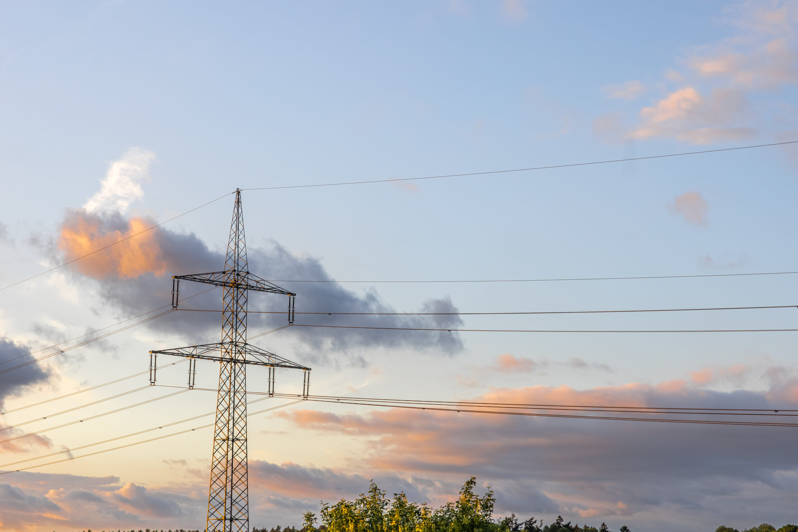 Sfeerbeeld elektriciteitsnet kabels.